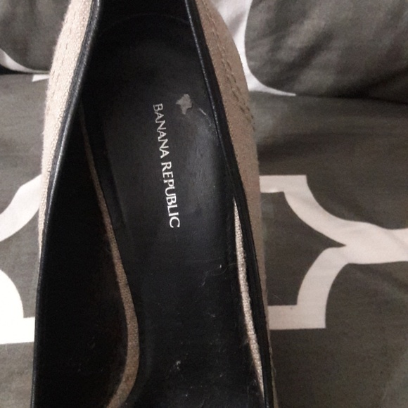 Shoes - Picture 3 of 4